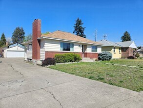 3108 W Grace Ave in Spokane, WA - Building Photo - Building Photo