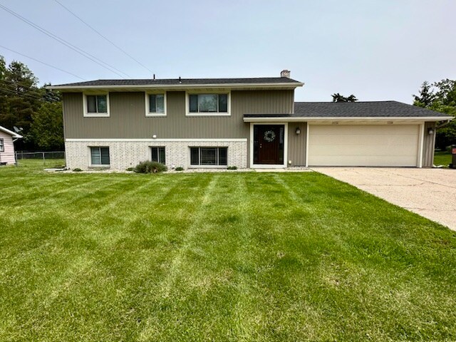 11130 Stanford Ave in Allendale, MI - Building Photo