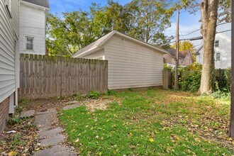 69 Amherst St in Rochester, NY - Building Photo - Building Photo