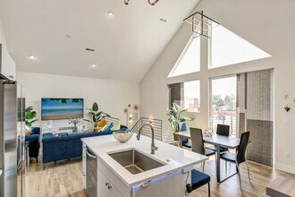 3411 N Albion St in Denver, CO - Foto de edificio - Building Photo