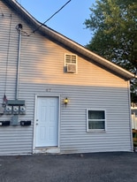 67 W Pratt St in Johnstown, OH - Building Photo