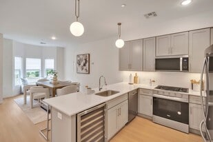 Cannon House in Morristown, NJ - Building Photo