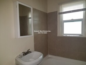 246 S Kenmore Ave in Los Angeles, CA - Building Photo - Building Photo