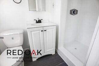 851 S Kenmore Ave in Los Angeles, CA - Building Photo - Building Photo