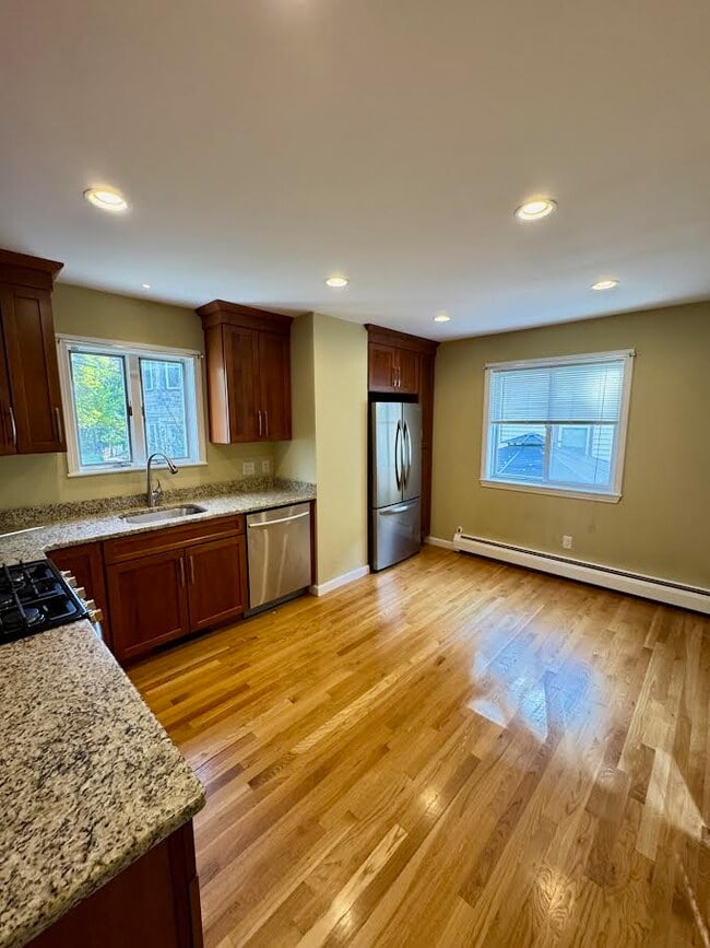 48 Dane St, Unit 1