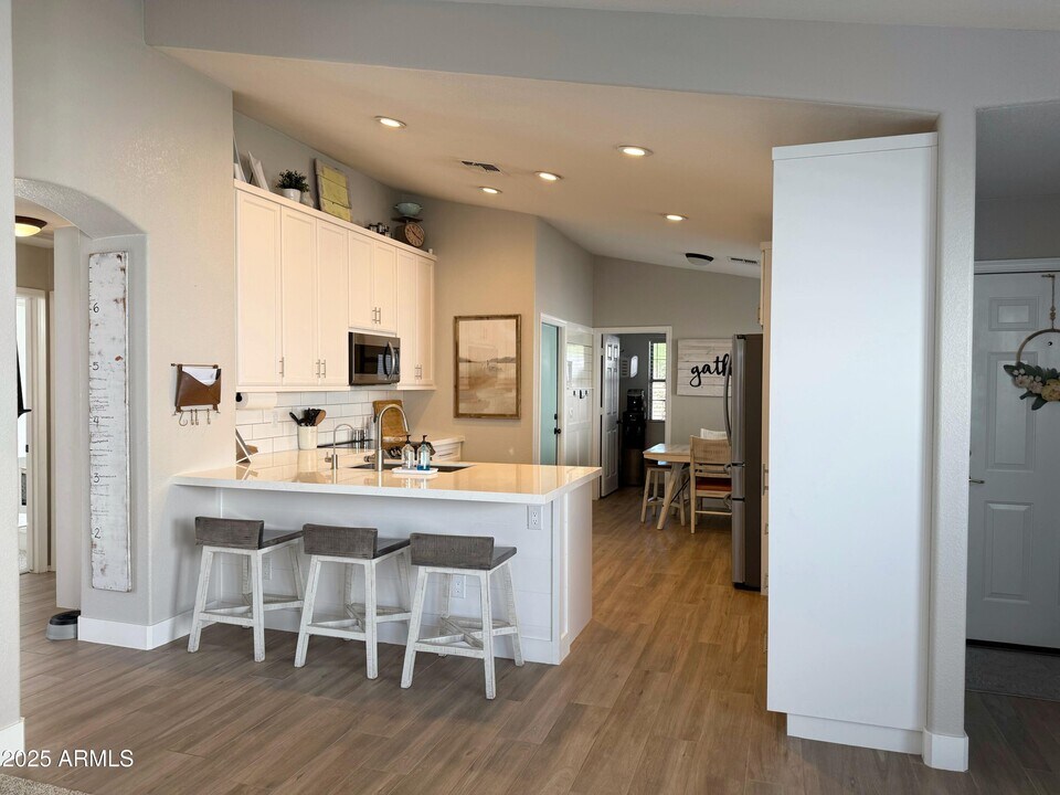 17371 W Coyote Trail Dr in Goodyear, AZ - Building Photo