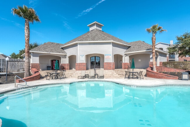 Woodland Pines in Spring, TX - Foto de edificio - Building Photo