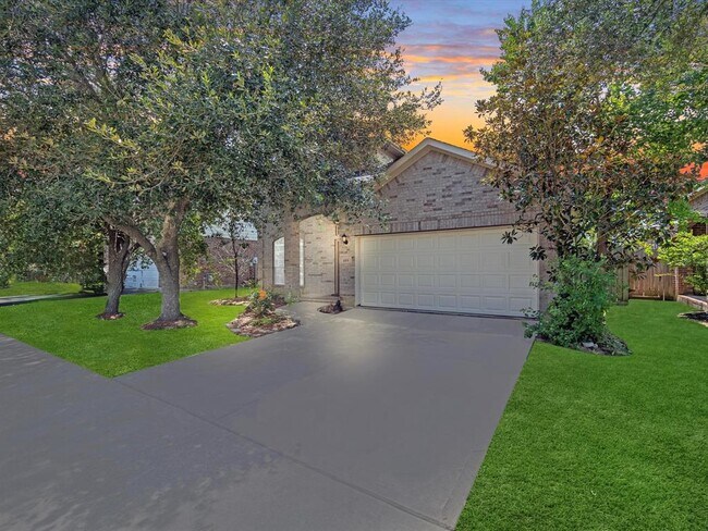 property at 4315 Countrycrossing Dr