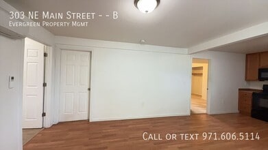 303 NE Main St in Estacada, OR - Building Photo - Building Photo