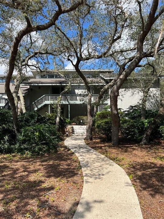 808 Pinewood Ct in Haines City, FL - Building Photo