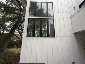 1208 Woodland Ave in Austin, TX - Building Photo - Building Photo