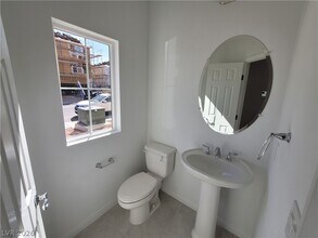 7743 Pacific Dunes St in Las Vegas, NV - Building Photo - Building Photo