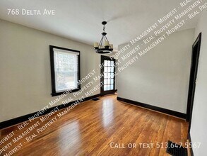 768 Delta Ave in Cincinnati, OH - Building Photo - Building Photo
