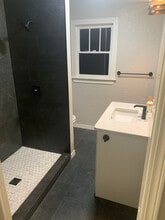 828 S 16th St in Chickasha, OK - Foto de edificio - Building Photo