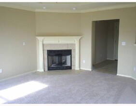 901 SW Summit Chase Rd in Bentonville, AR - Building Photo - Building Photo