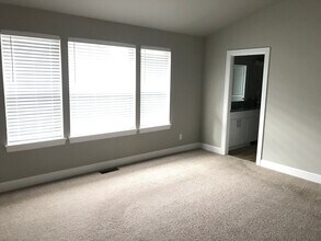 3439 W Antler Ave in Redmond, OR - Building Photo - Building Photo