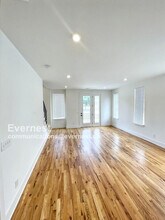 2206 Buena Vista Pike in Nashville, TN - Foto de edificio - Building Photo