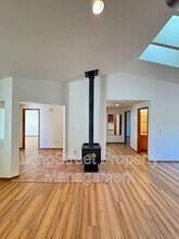 29173 Blake Dr in Corvallis, OR - Building Photo - Building Photo