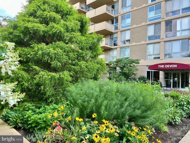 property at 2401 Pennsylvania Ave