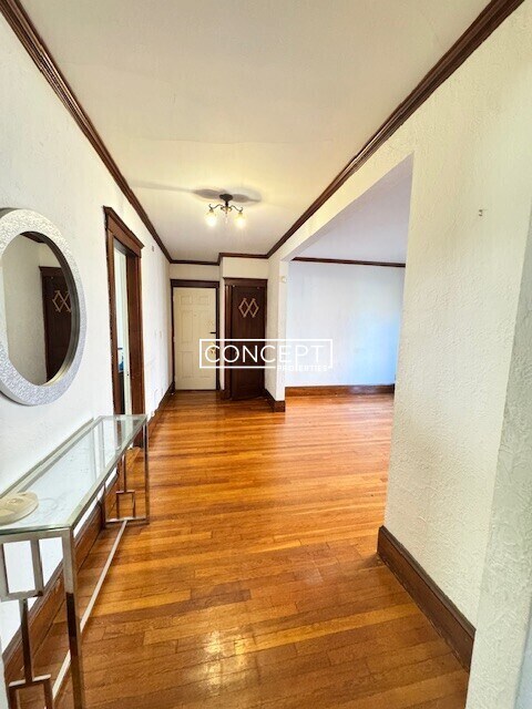 property at 14 Lakeville Rd