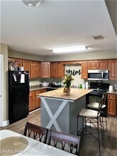 101 Tuscany Trail in Statesboro, GA - Building Photo - Building Photo