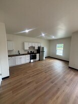 231 Walnut Hill Ln in Cotter, AR - Building Photo