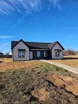 414 Poplar St in Hico, TX - Building Photo