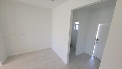 1759 SE 8th Terrace in Florida City, FL - Building Photo - Building Photo