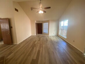 3534 Woodmere Ln in Sugar Land, TX - Building Photo - Building Photo