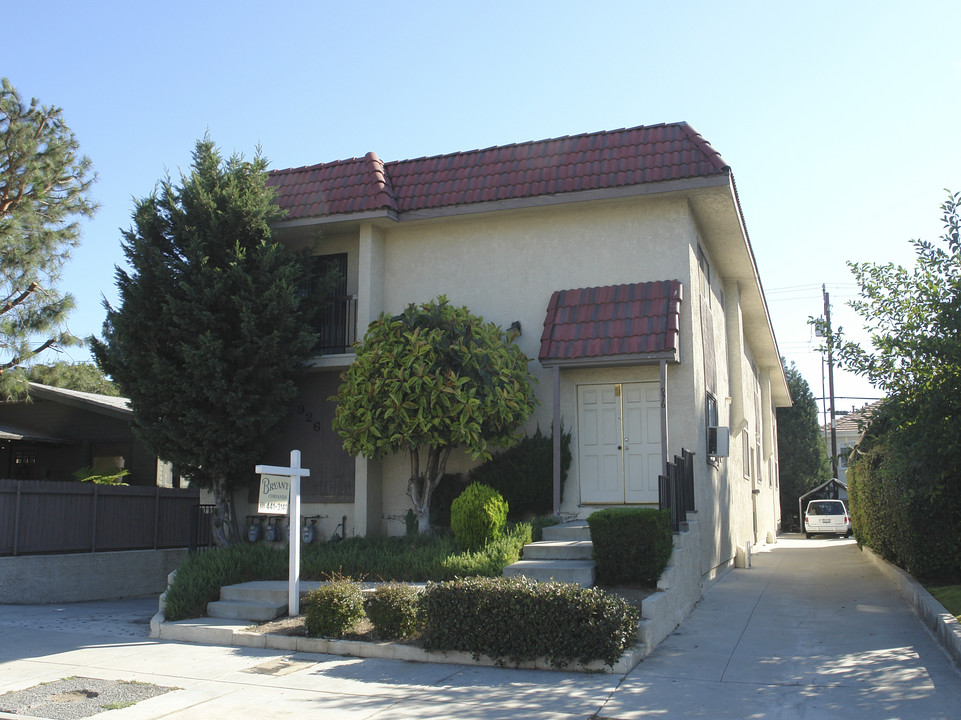 926 N Garfield Ave in Alhambra, CA - Building Photo