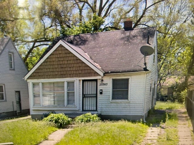 17243 Curtis St in Detroit, MI - Building Photo