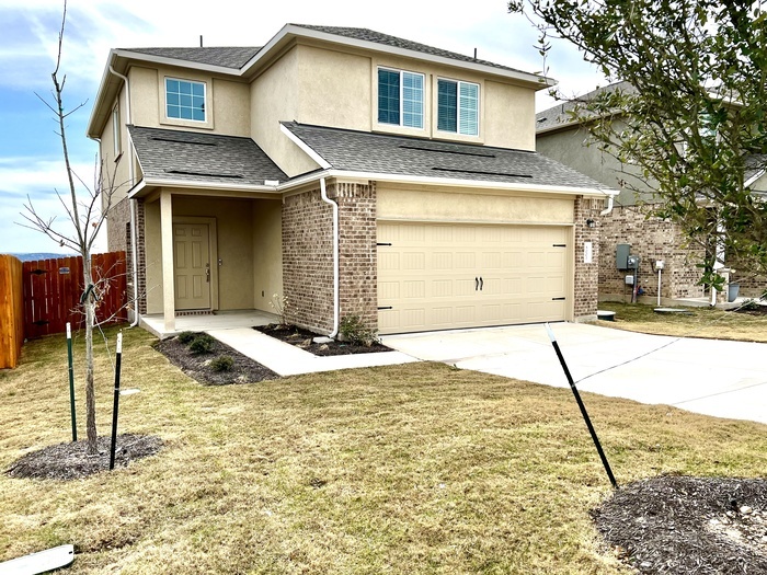 8001 Copper Prairie Bend in Marble Falls, TX - Building Photo