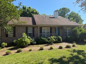 149 Luna Ln in Hendersonville, TN - Building Photo - Building Photo