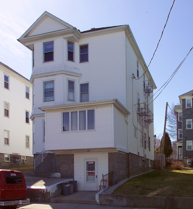 99 Rockland St in Fall River, MA - Building Photo - Building Photo