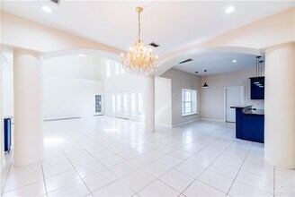 1305 Fullerton Ave in McAllen, TX - Building Photo - Building Photo