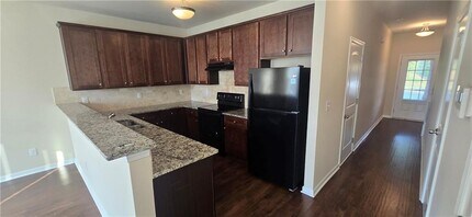 5831 Taka Ln in Stonecrest, GA - Building Photo - Building Photo