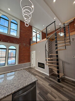 134 Main St in Winthrop, ME - Building Photo