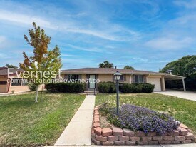 6666 S Pennsylvania St in Centennial, CO - Building Photo