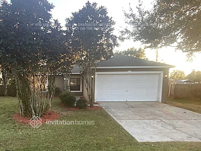 property at 4736 Robin Dr