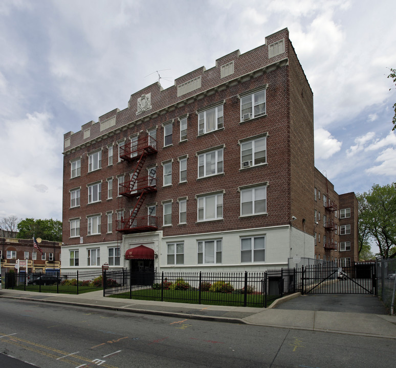 The Palace in East Orange, NJ - Building Photo