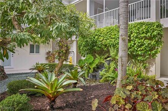 223 3rd Ave S in Naples, FL - Building Photo - Building Photo