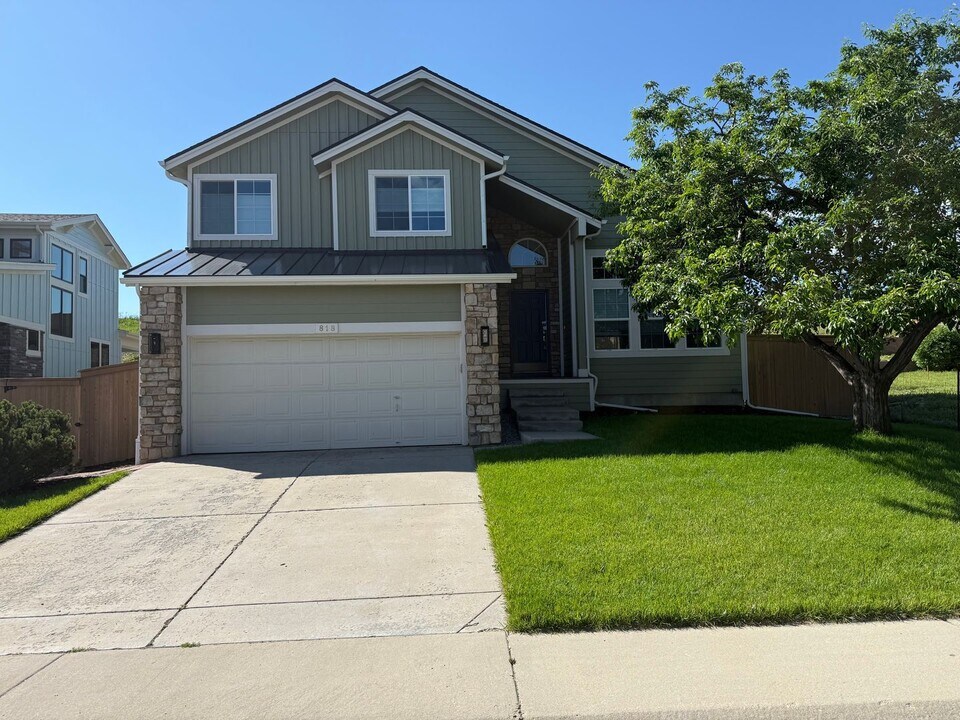 818 Spyglass Cir in Louisville, CO - Building Photo