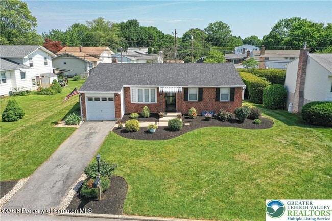 property at 2809 Green Acres Dr