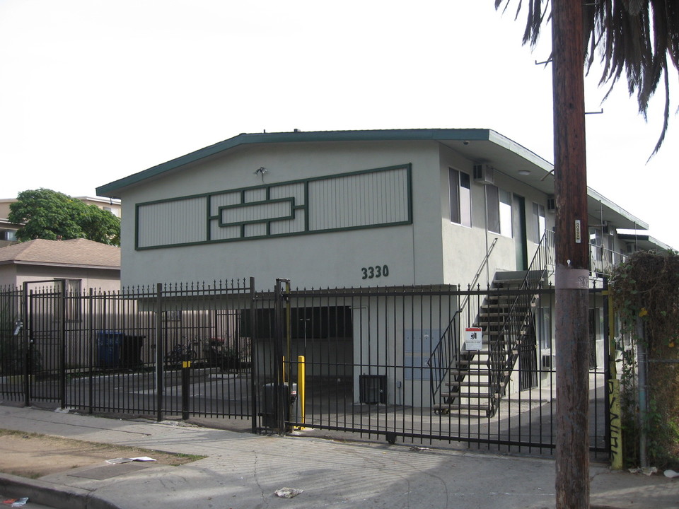 Chapman Apartments in Los Angeles, CA - Foto de edificio