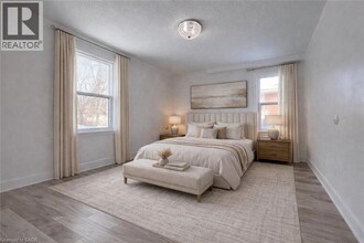 168 Fifth Ave in Kitchener, ON - Building Photo - Building Photo