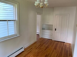 62 E Church St, Unit 64 East Church in Fairport, NY - Foto de edificio - Building Photo