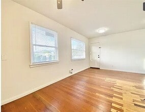 2835 Huron St in Los Angeles, CA - Building Photo - Building Photo