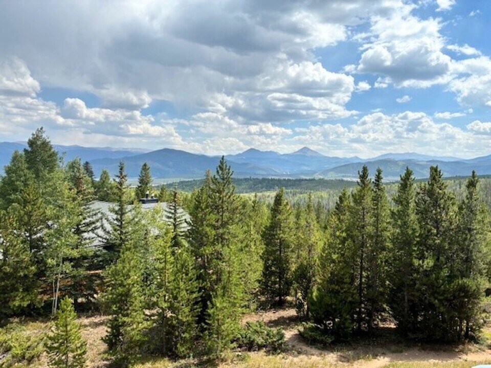 9430 Ryan Gulch Rd in Silverthorne, CO - Building Photo