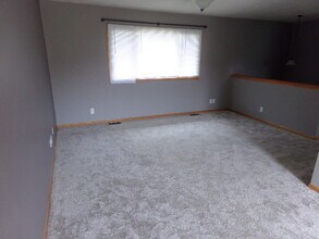 8123 Mathew Pl in Lincoln, NE - Building Photo - Building Photo