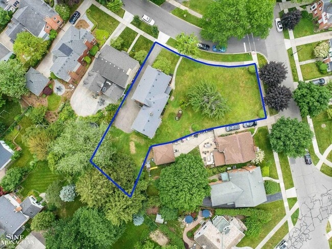 276 Lewiston Rd in Grosse Pointe Farms, MI - Building Photo - Building Photo